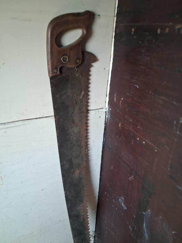 Oude handzaag - Antiek gereedschap, Antiek en Kunst, Antiek | Gereedschap en Instrumenten, Ophalen