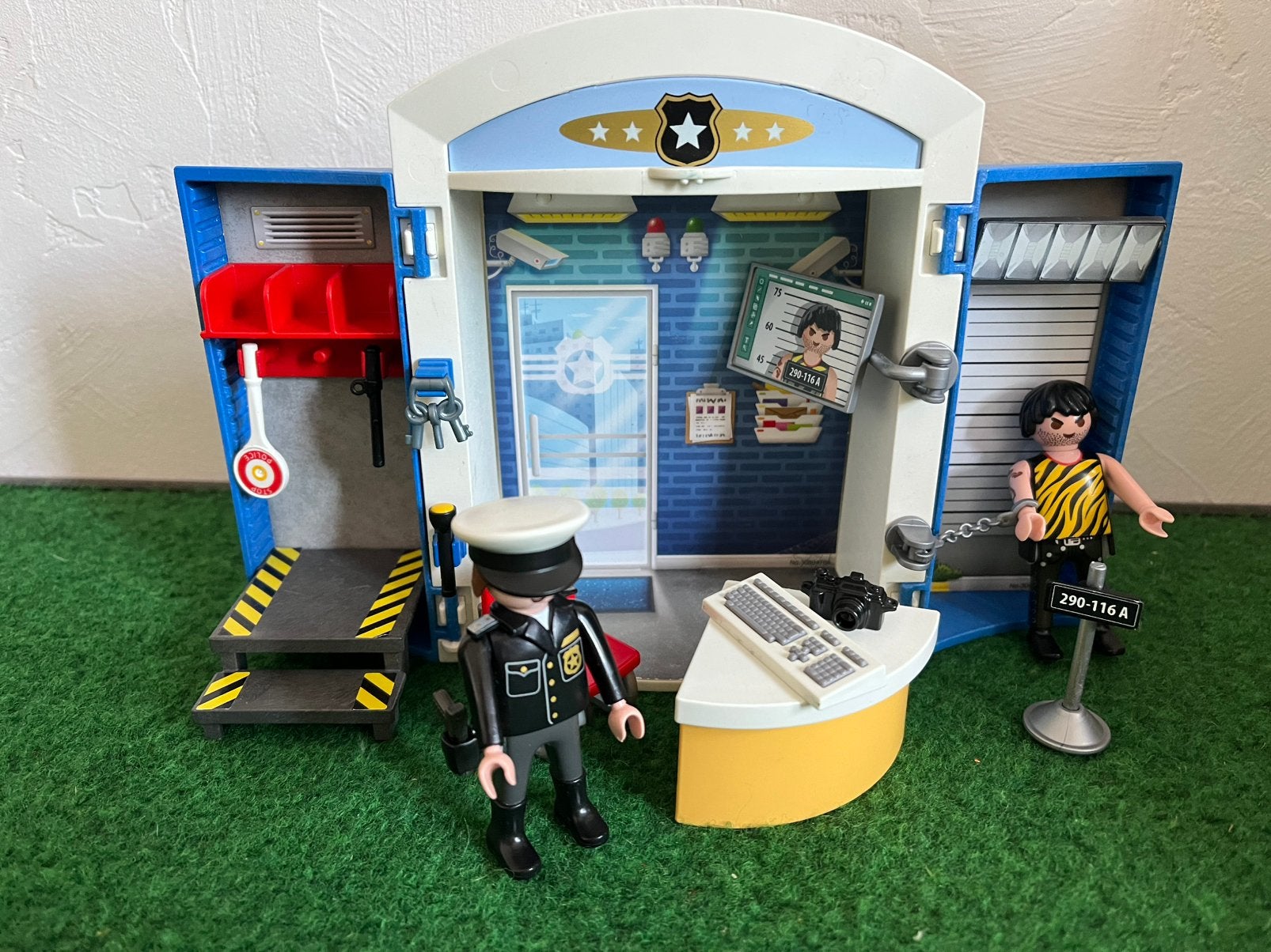 Playmobil 70306. Inklapbaar politiebureautje, Kinderen en Baby's, Ophalen of Verzenden, Zo goed als nieuw
