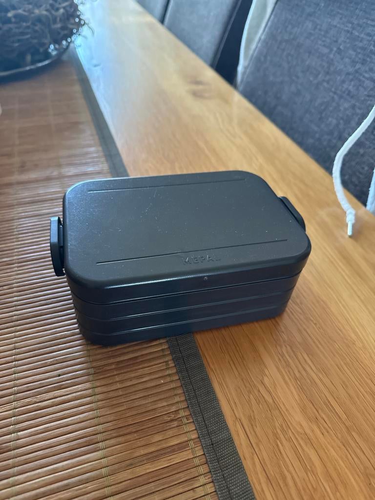 Mepal Broodtrommel 900 ml - Ideaal voor lunch, Ophalen of Verzenden, Zo goed als nieuw, Bus of Trommel
