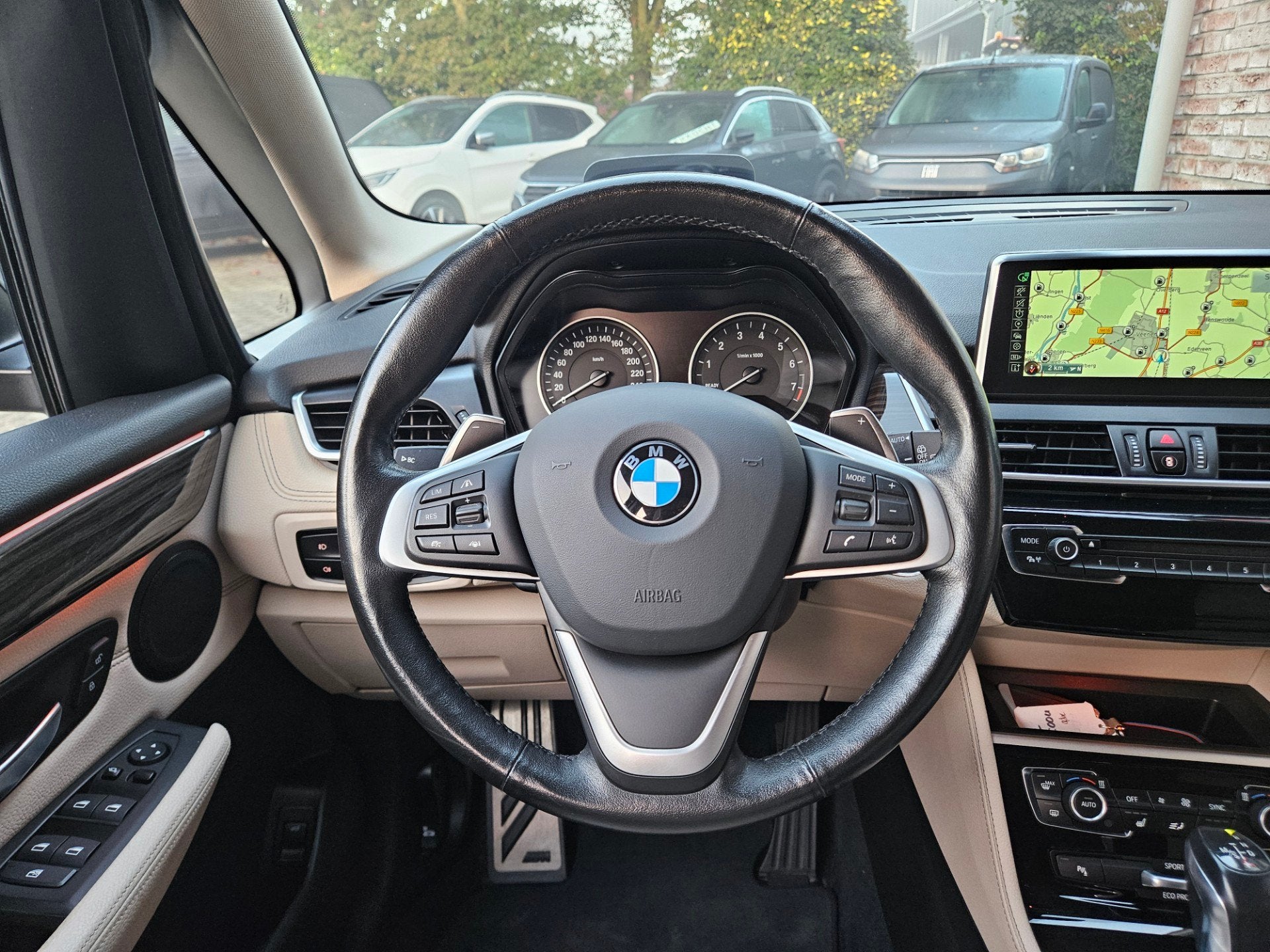 BMW 2-serie Active Tourer 220i Centennial High Executive Tre, 1998 cc, 730 kg, Gebruikt, Euro 6