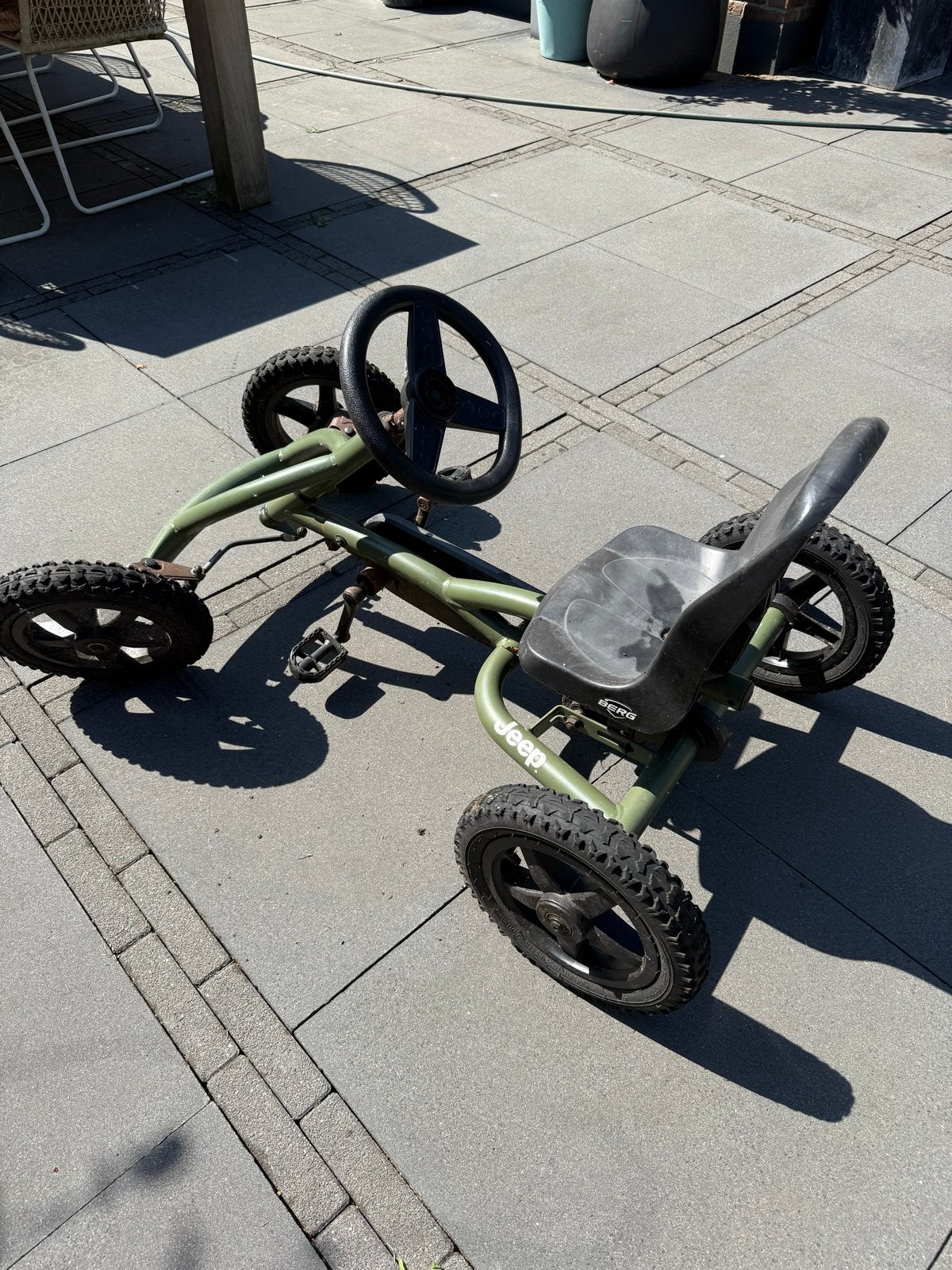 Berg Jeep skelter groen verstelbaar, Ophalen, Gebruikt, Trapvoertuig