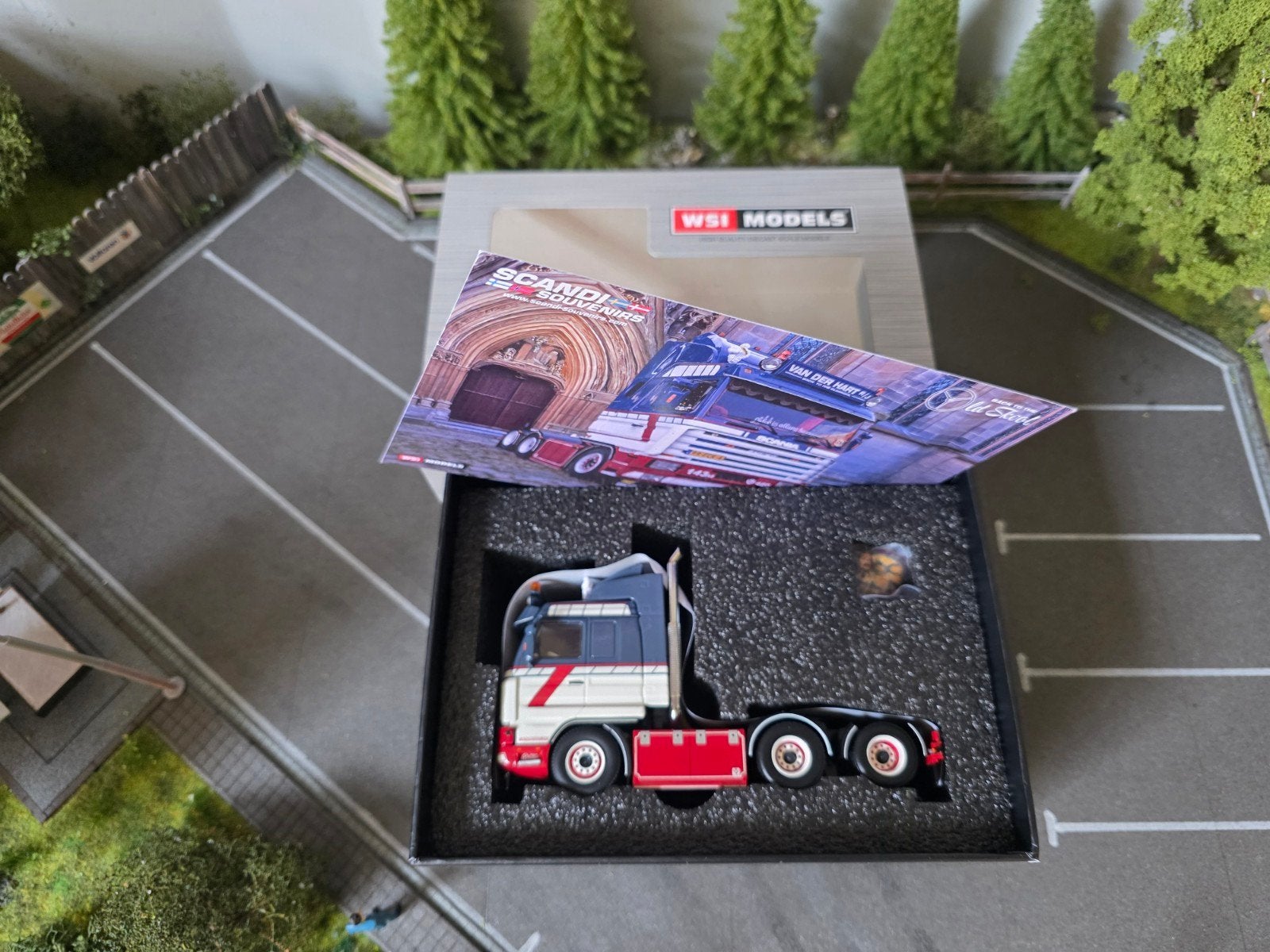 WSI Models Scania 143M Trekker - Schaalmodel, Hobby en Vrije tijd, Modelauto's | 1:50, Verzenden, Zo goed als nieuw, Overige merken