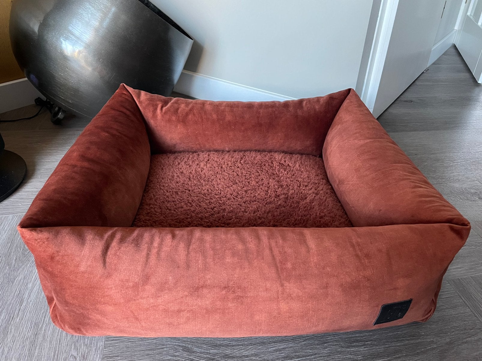 Hondenmand Designed by Lotte – Terracotta, Ophalen of Verzenden, Zo goed als nieuw