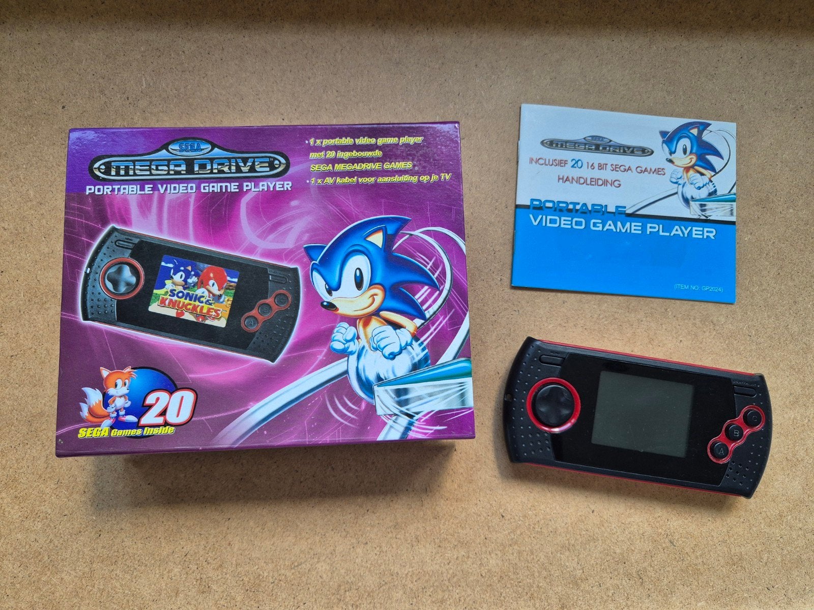 Sega Mega Drive Portable Video Game Player met 20 games, Met games, Mega Drive, Ophalen of Verzenden, Zo goed als nieuw