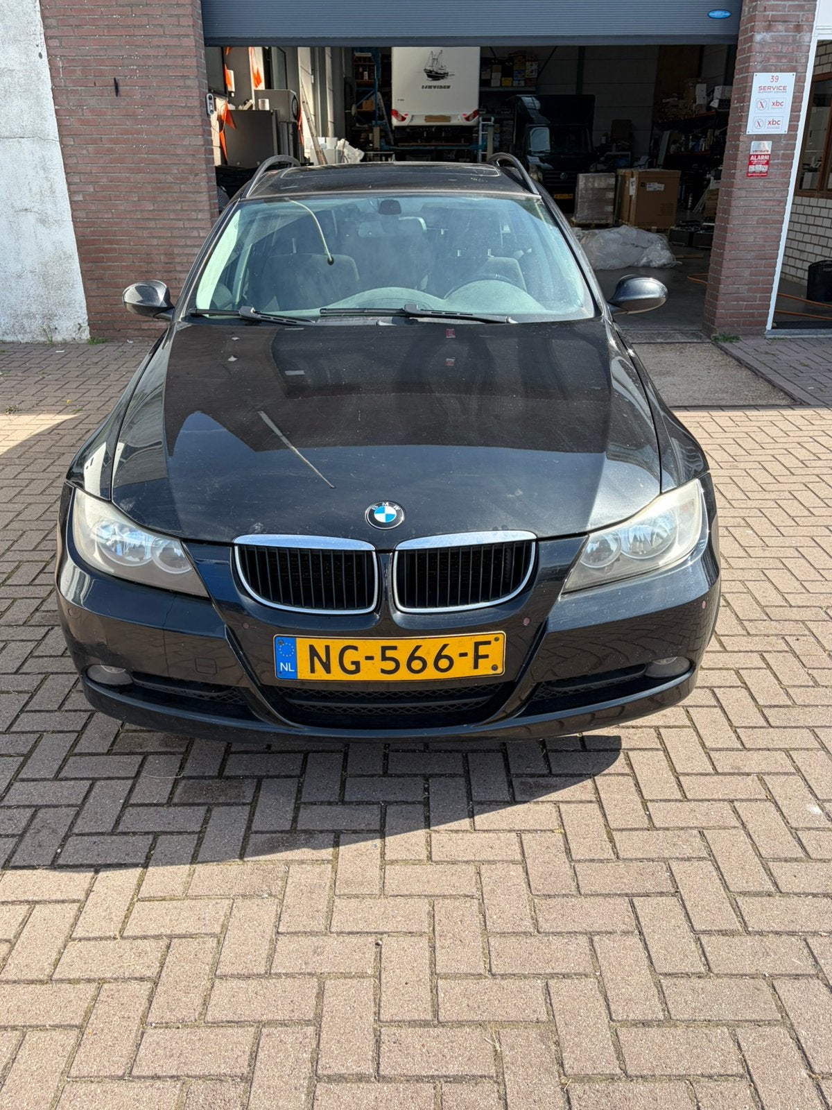 BMW 3-Serie 2.0 I 320 Touring 2006 Zwart, 13 km/l, 1995 cc, Zwart, 4 cilinders