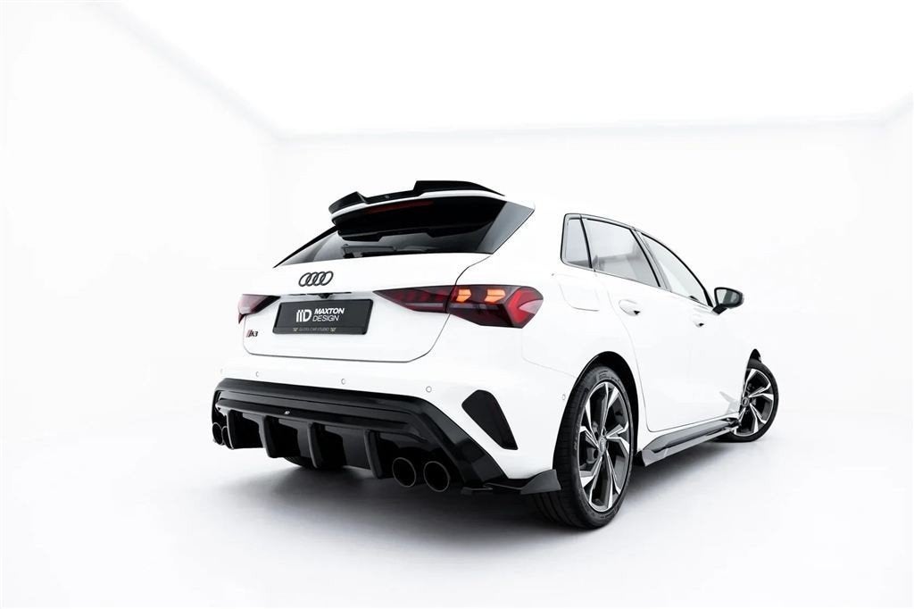 Audi A3 S-Line Sportback 8Y Facelift Diffuser + Uitlaat Sier
