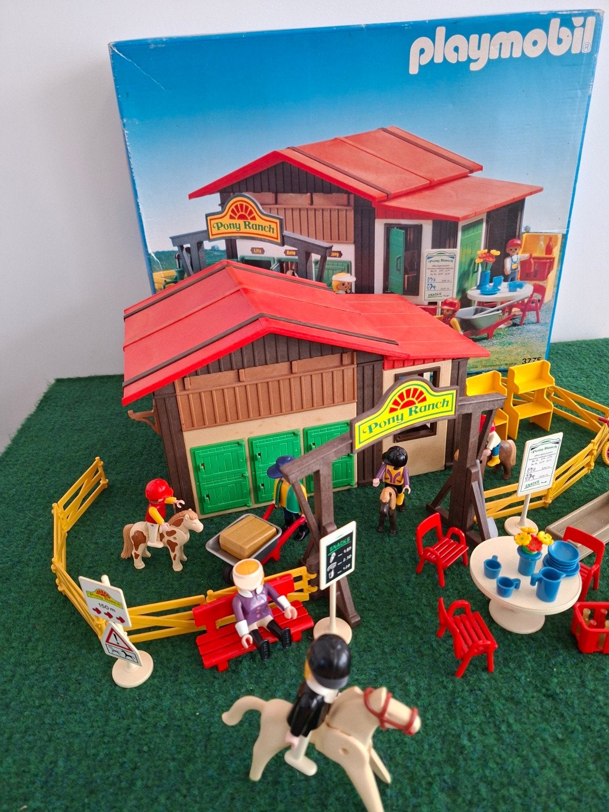 Playmobil manege boerderij set met doos, Gebruikt, Gebouw, Complete set, Ophalen of Verzenden
