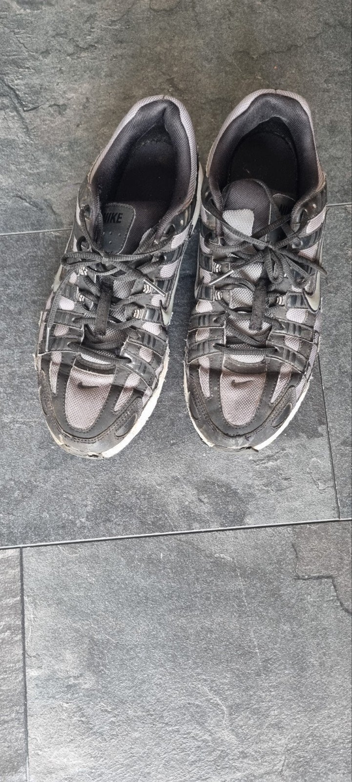 Nike sportschoenen maat 43 - Gedragen, Zwart, Nike, Ophalen of Verzenden, Sneakers of Gympen