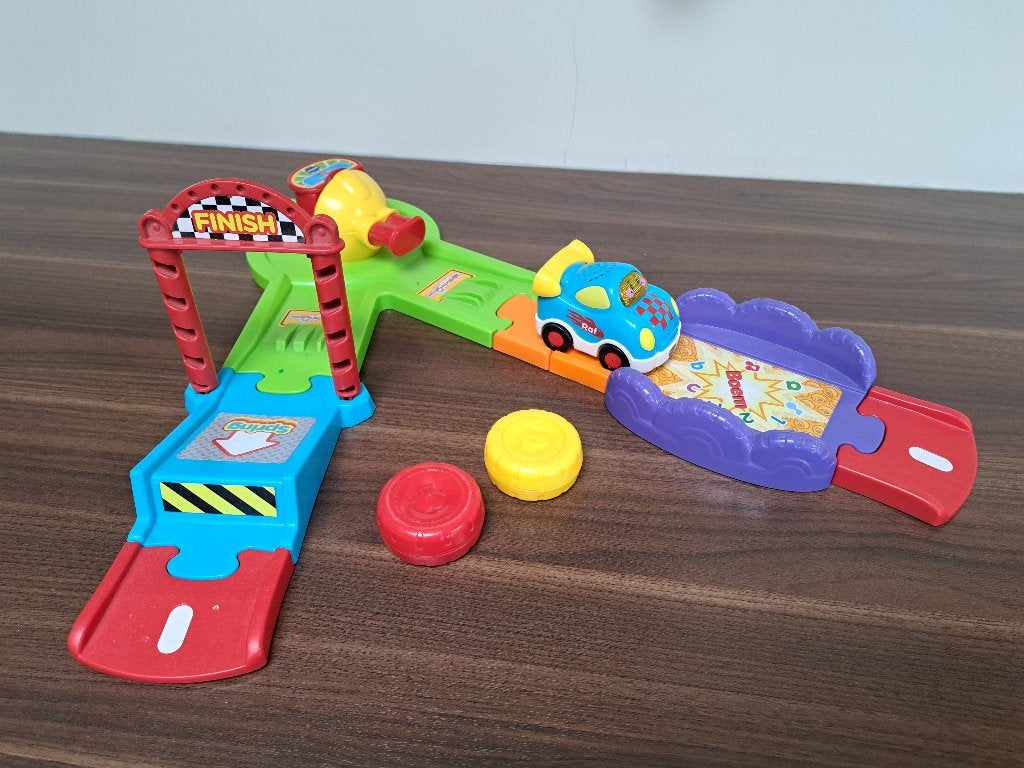 Vtech Toet Toet Lanceerbaan Deluxe incl raceauto, Ophalen of Verzenden, Zo goed als nieuw, 6 maanden tot 2 jaar