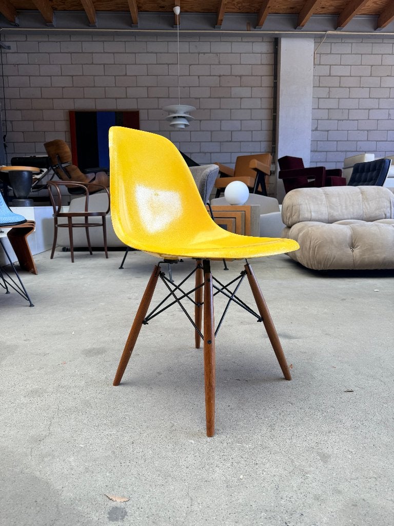Herman Miller Eames DSW chair in glasvezel, Huis en Inrichting, Stoelen, Ophalen, Gebruikt, Overige kleuren, Vintage