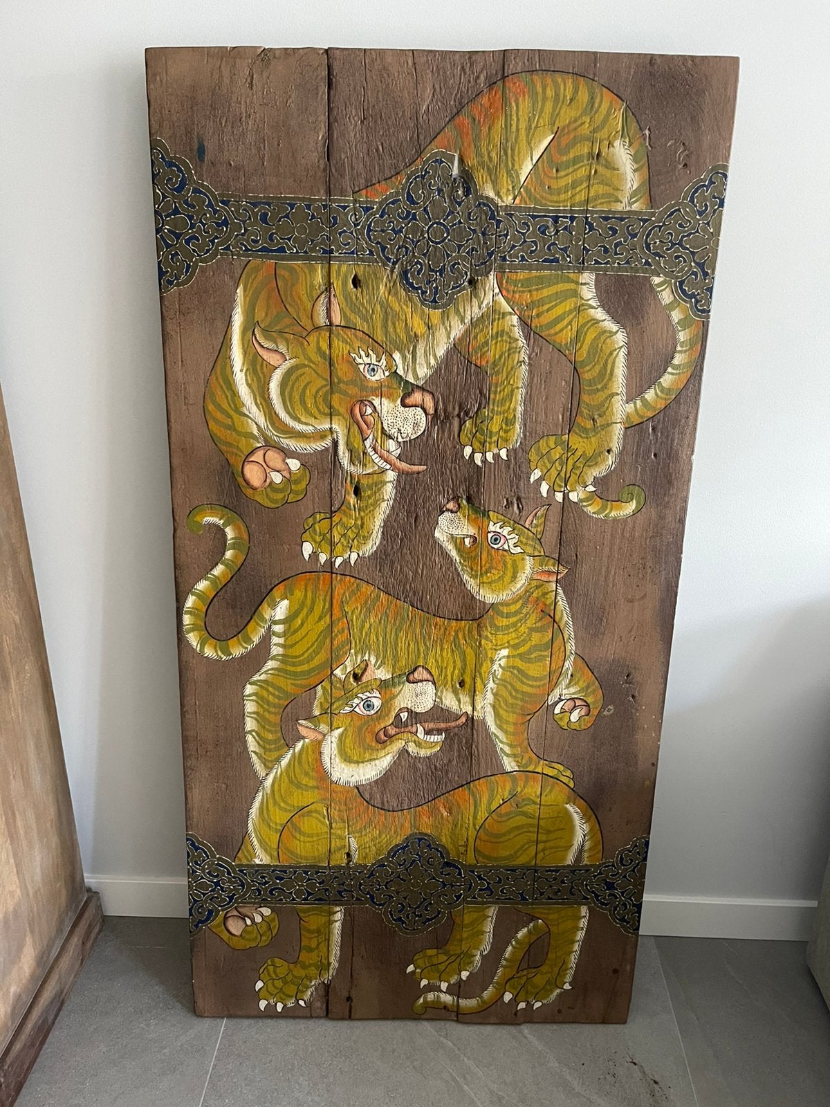Handgeschilderd houten paneel, Ophalen