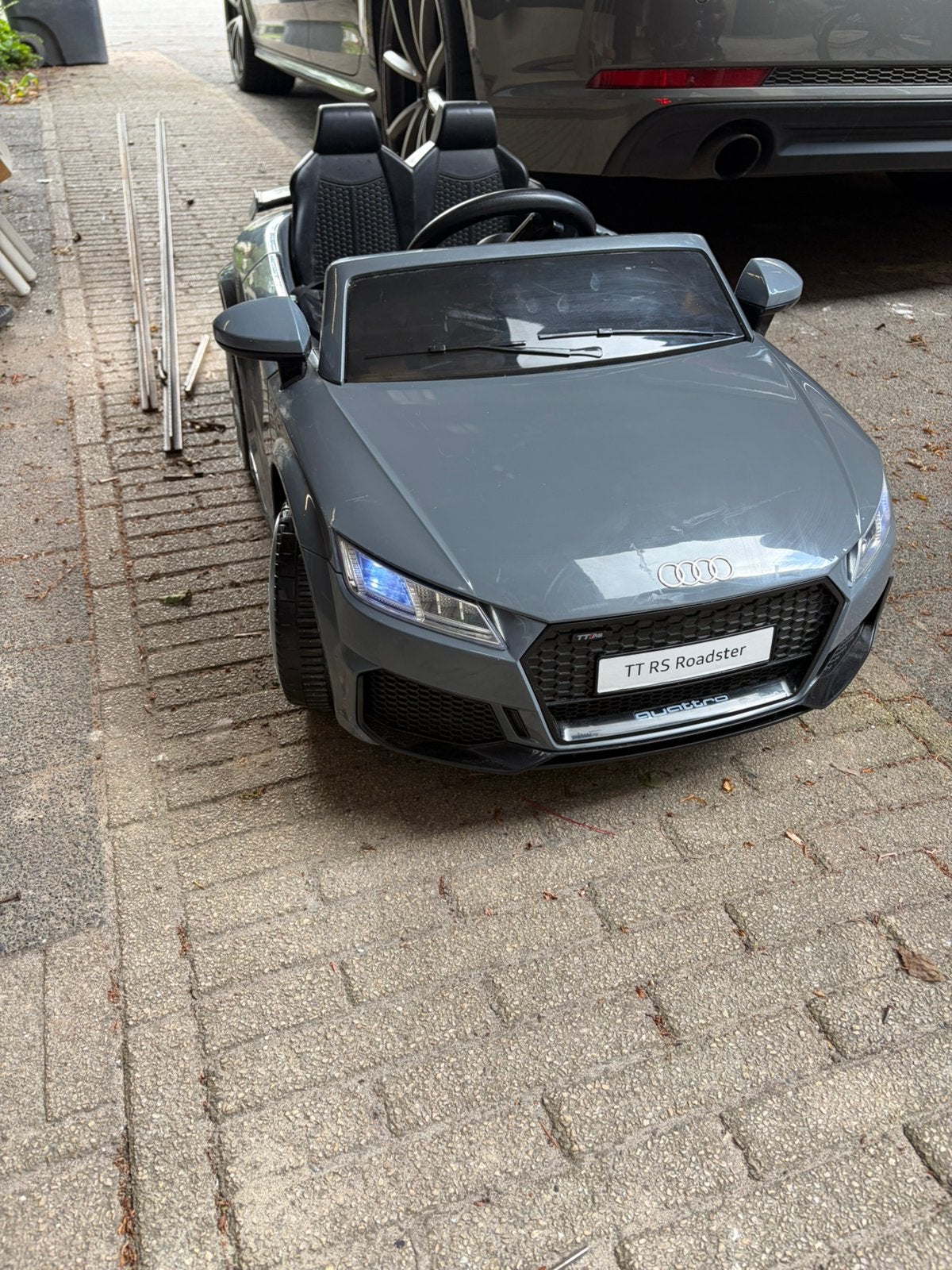 Audi TT RS Roadster 12V Kinderauto - Grijs, Ophalen, Zo goed als nieuw