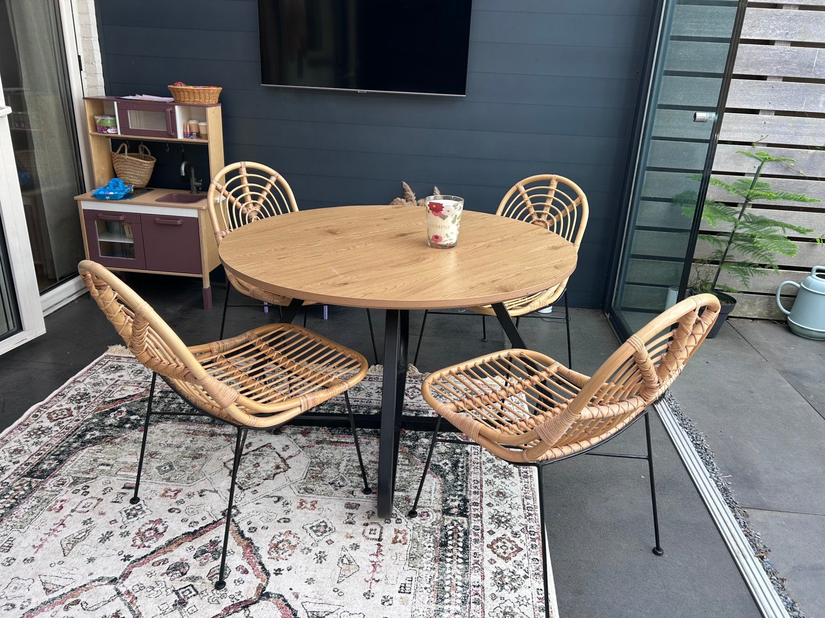 4 rotan eetkamerstoelen riet stoel, Ophalen, Zo goed als nieuw, Bruin