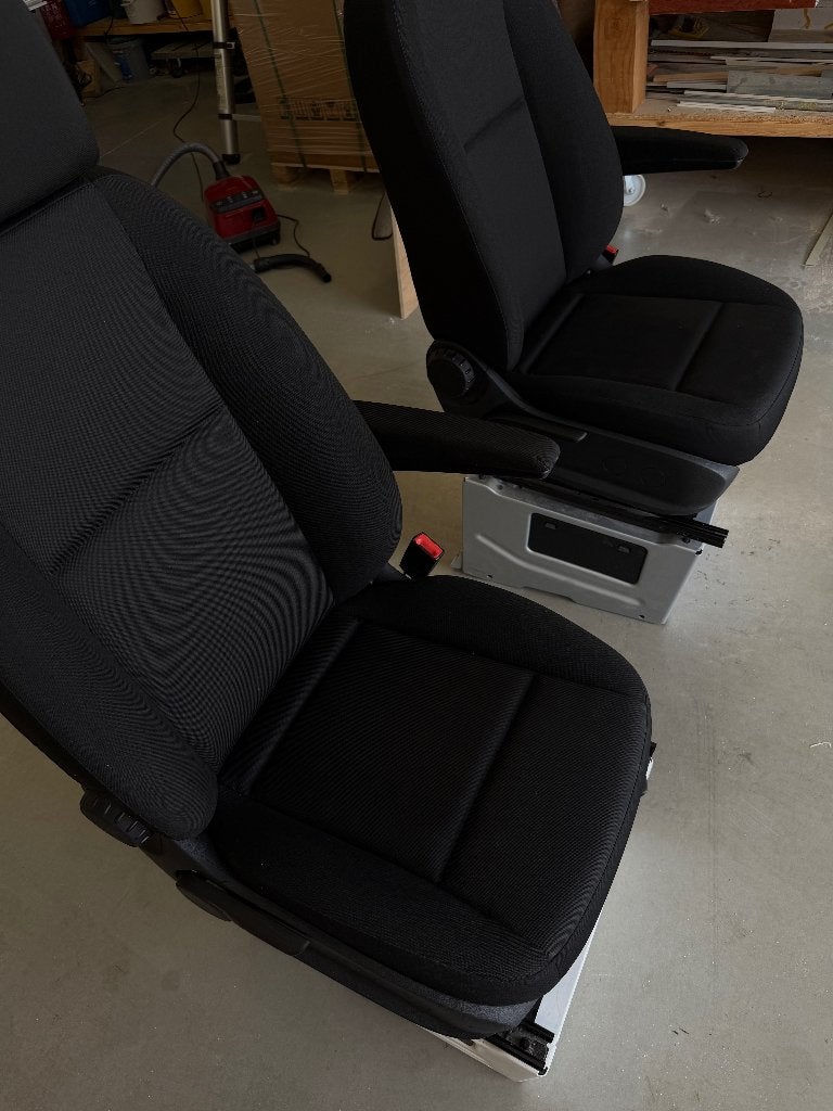 Passagiers Stoel Mercedes Sprinter 907 past ook op 906, Auto-onderdelen, Ophalen, Mercedes-Benz