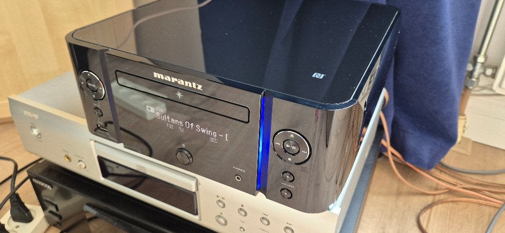 Marantz M-CR611 Netwerk CD-receiver zwart, Zo goed als nieuw, 60 tot 120 watt, Stereo, Ophalen