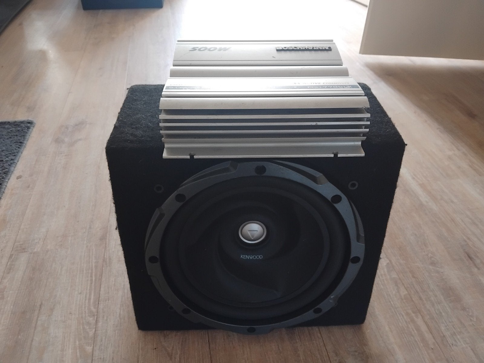 kenwood 1000w subwoofer en boschmann 500w versterker auto, Ophalen, Gebruikt