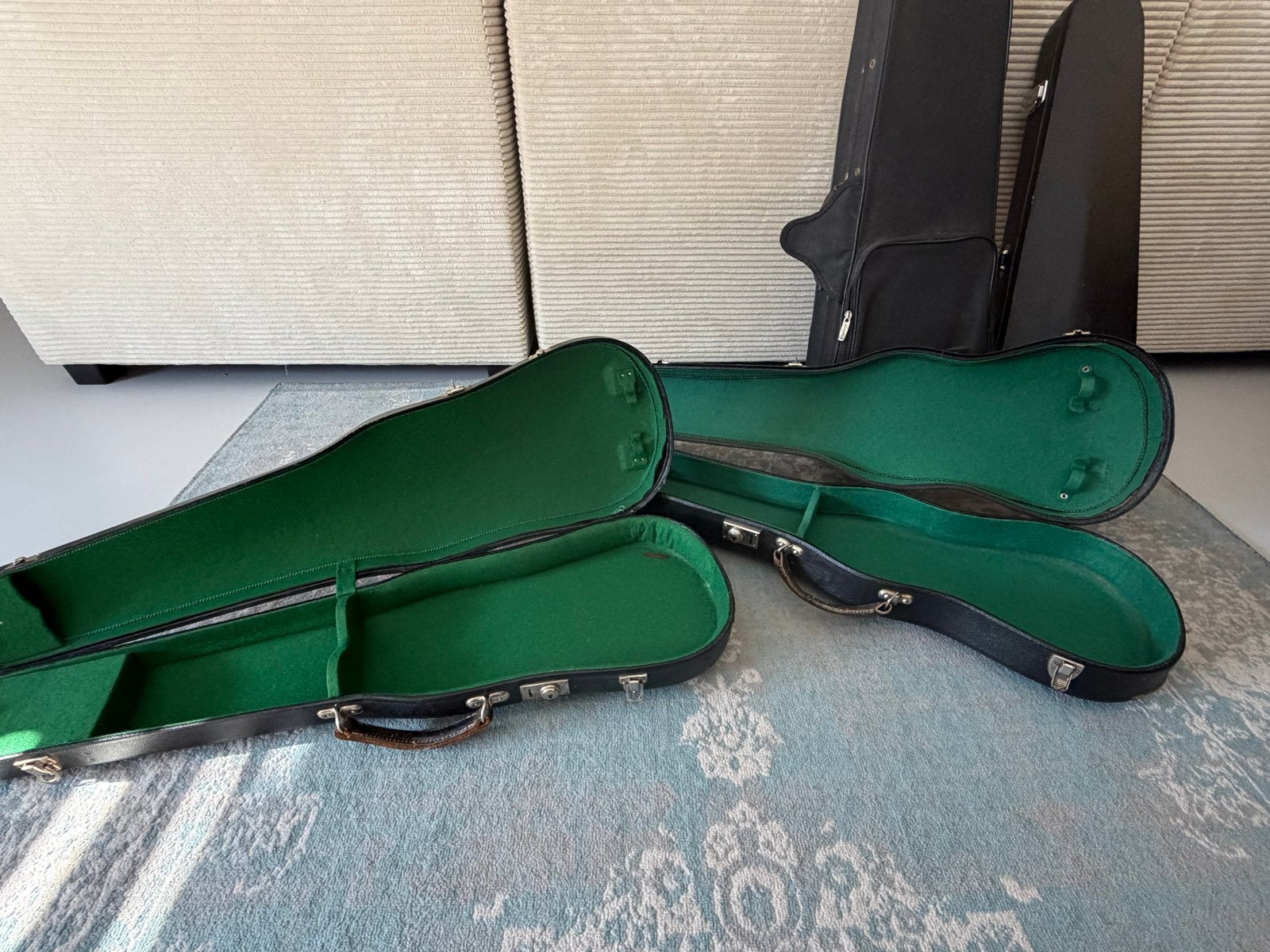 2 antieke Vioolkoffers met groene voering, Muziek en Instrumenten, Behuizingen en Koffers, Gebruikt, Viool of Altviool, Ophalen of Verzenden
