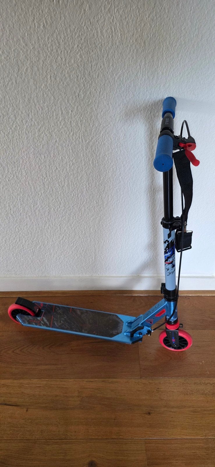 Oxelo step - Blauw met rode wielen, Ophalen, Gebruikt, Gewone step, Oxelo