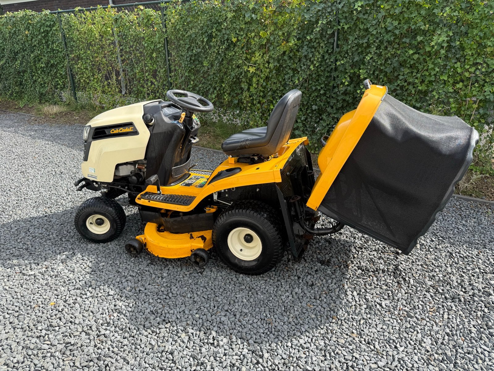 MTD Zitmaaier 725cc 25 PK - Start en loopt goed, Ophalen of Verzenden, Gebruikt, Benzine-grasmaaier, Elektrische starter
