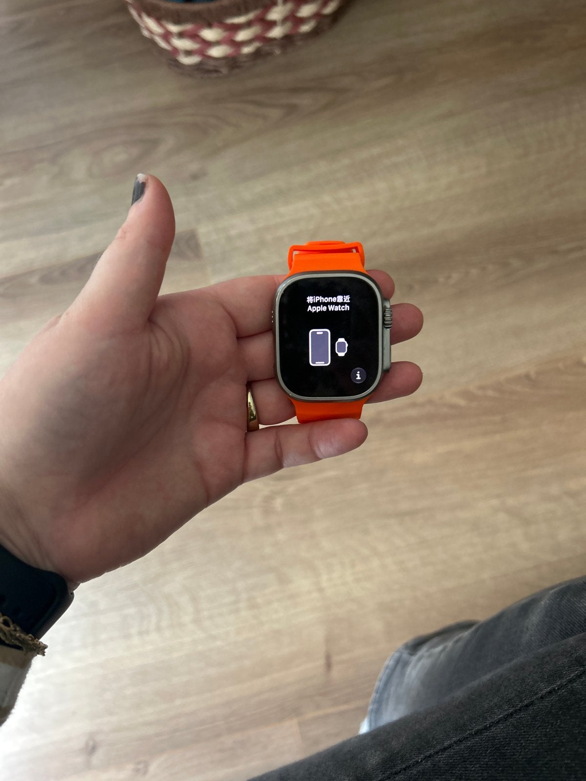 Apple Watch Ultra 2 49mm Titanium GPS + LTE, Ophalen, IOS, Zo goed als nieuw, Waterdicht