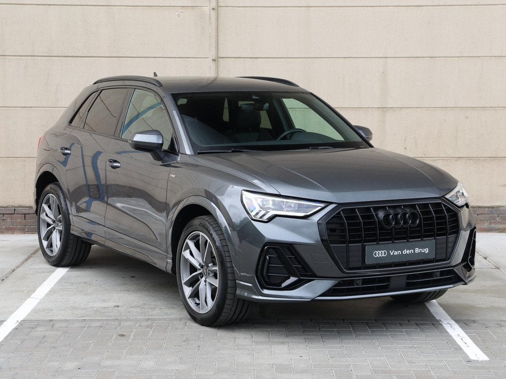 Audi Q3 35 TFSI S edition Automaat | Elektr. voorstoelen | T, Auto's, Audi, 15 km/l, 4 cilinders, 150 pk, 1505 kg