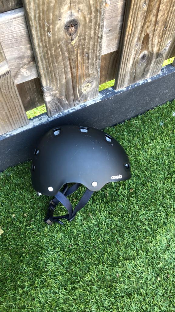 Oxelo helm, Ophalen of Verzenden, Zo goed als nieuw