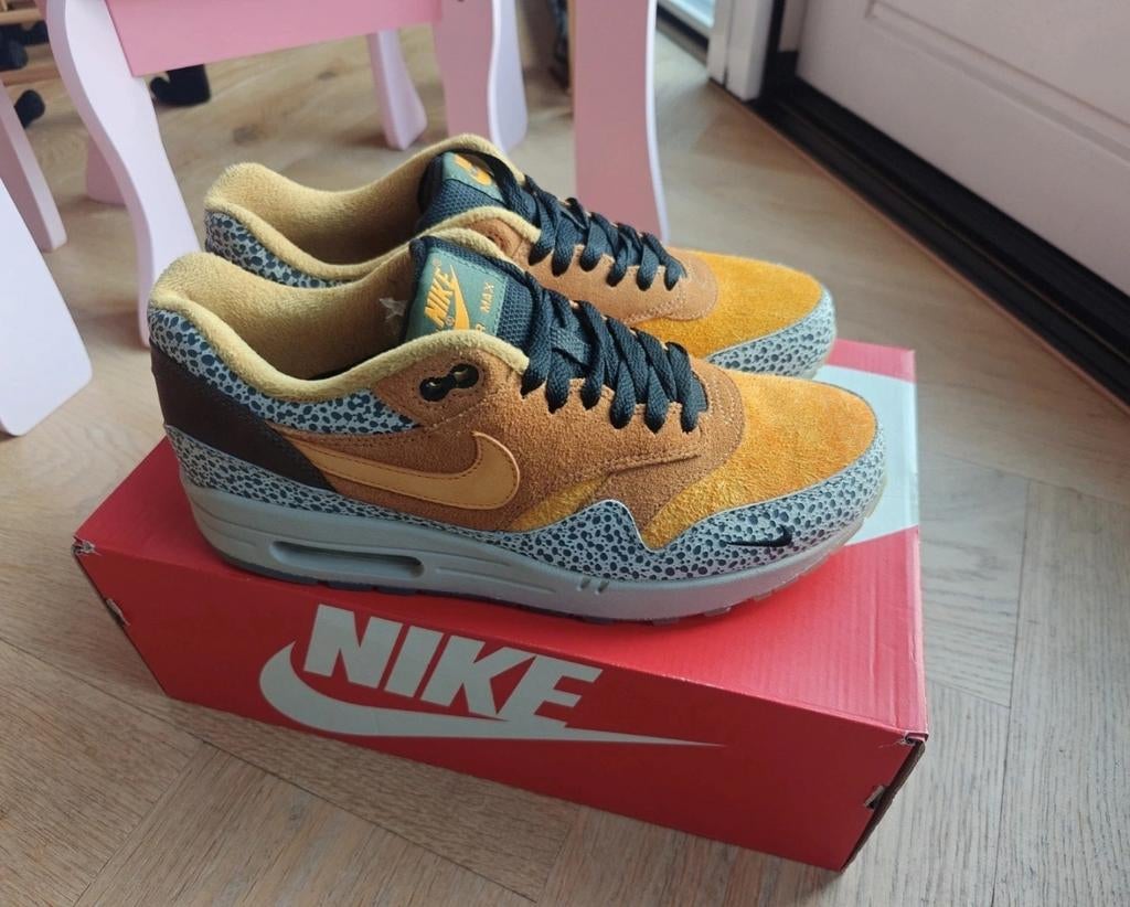 Nike Air Max 1 Atmos Safari US9, Ophalen of Verzenden, Zo goed als nieuw, Overige kleuren