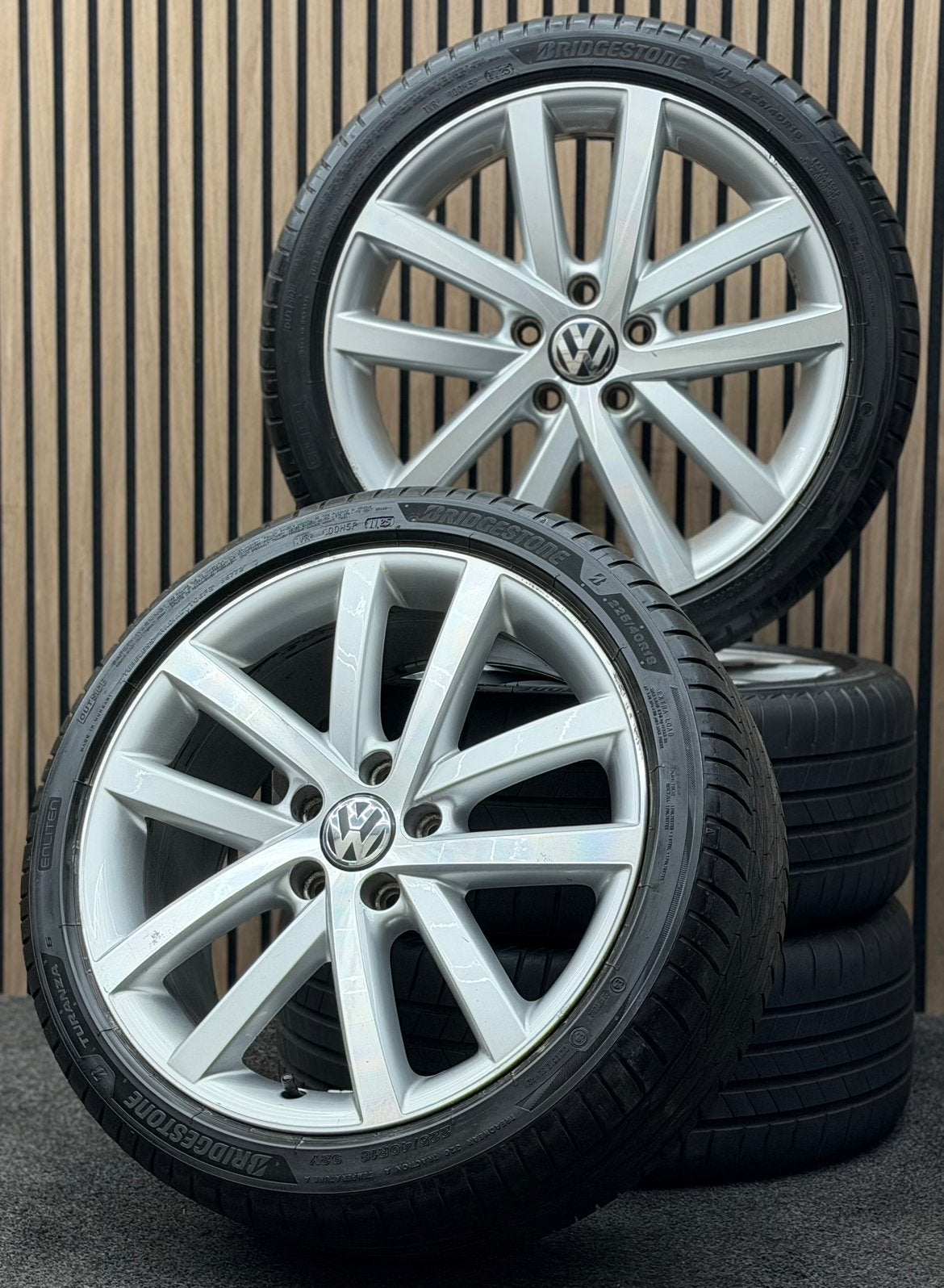 Originele 18 inch VW Golf Vancouver 5x112 ET51 Bridgestone, Ophalen, 18 inch, ., Banden en Velgen