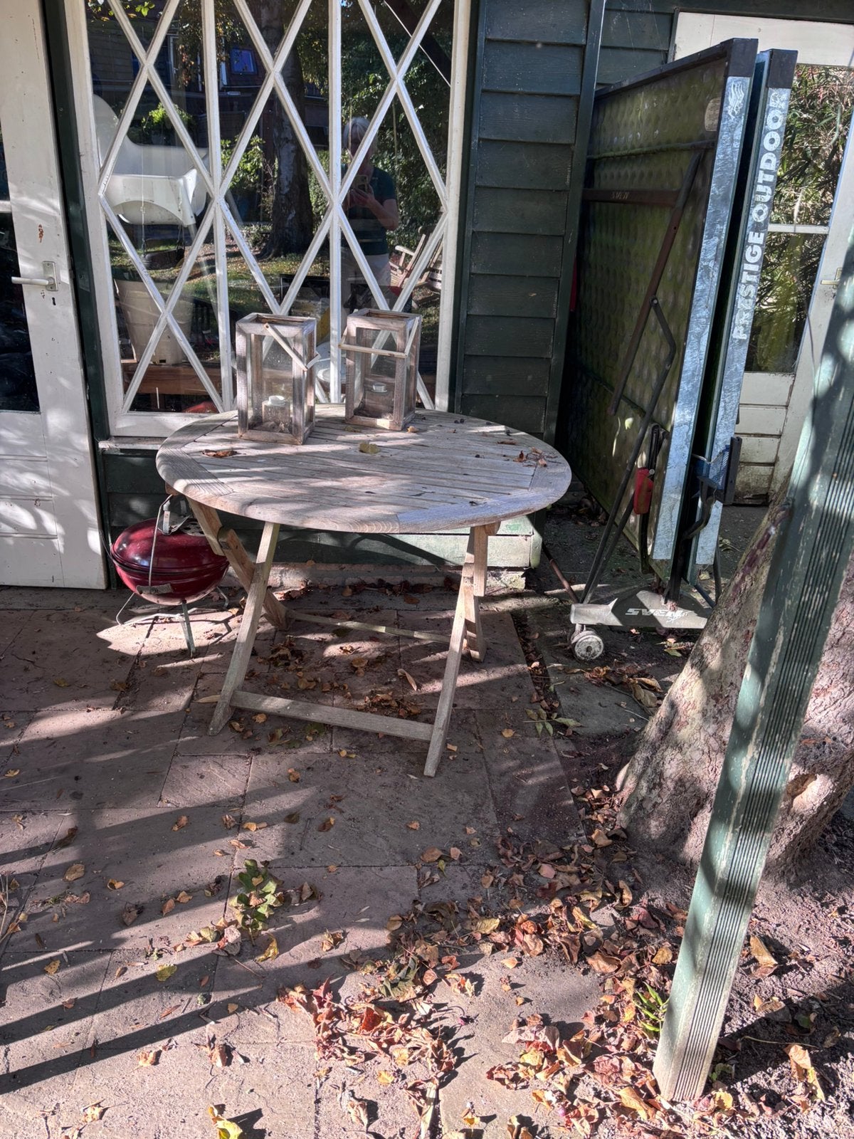 Tuinstoel met beenstuk, ronde tafel, Ophalen, Gebruikt, Hardhout