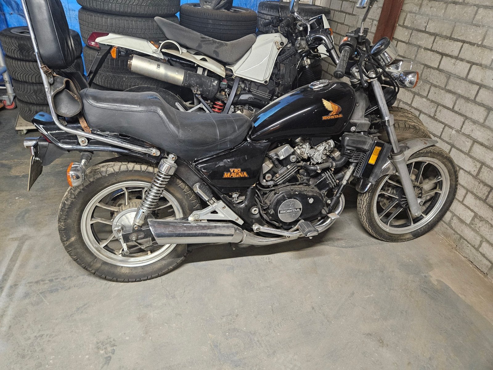 Honda Magna - Projectmotor, 10 jaar in opslag, Motoren, Motoren | Honda, Particulier