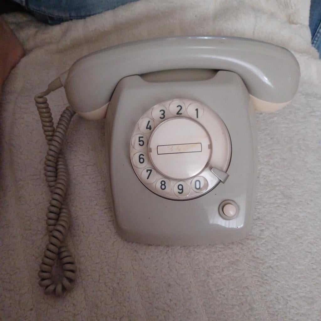 Vintage PTT T65 Telefoon met Draaischijf - Grijs 25€, Ophalen of Verzenden, Gebruikt, Met draaischijf