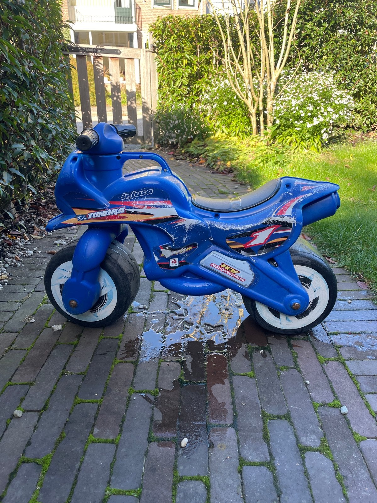 Injusa Tundra Loopmotor - Blauw, Ophalen, Gebruikt