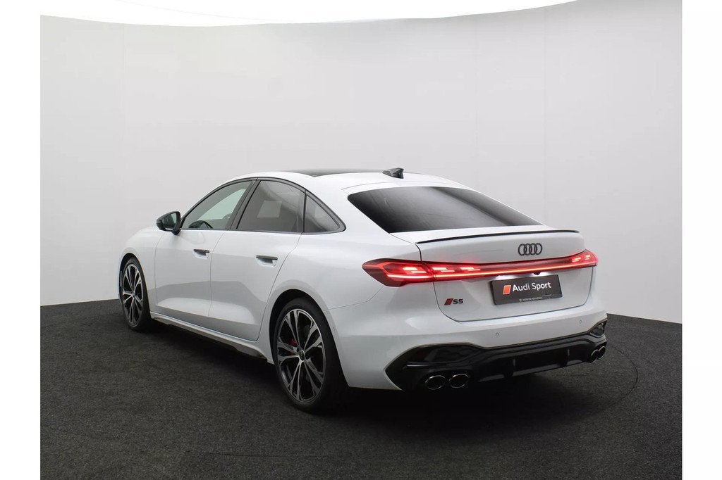 Audi S5 Limousine 3.0 TFSI 367PK quattro 50 year edition | M, Auto's, Audi, Gebruikt, Wit, Origineel Nederlands, Bedrijf