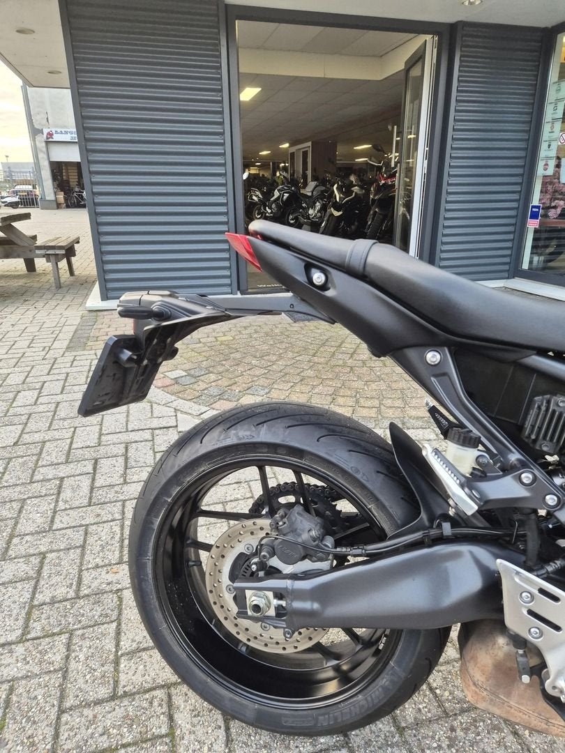 YAMAHA MT 09 (bj 2023), Motoren, 890 cc, Motorrijbewijs A, Bedrijf, Meer dan 35 kW