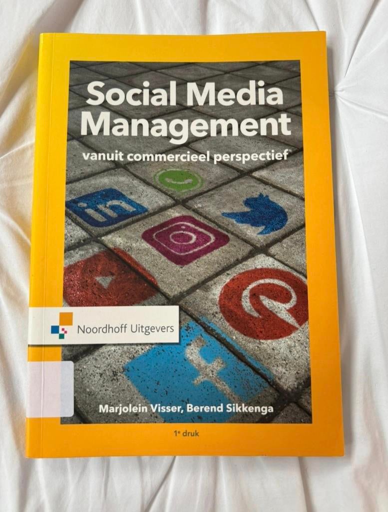Social Media Management - Commercieel Perspectief, Ophalen of Verzenden, Zo goed als nieuw, Management