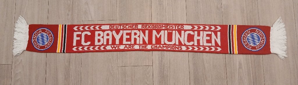 FC Bayern München sjaal, Ophalen of Verzenden, Zo goed als nieuw, Buitenlandse clubs, Vaantje of Sjaal