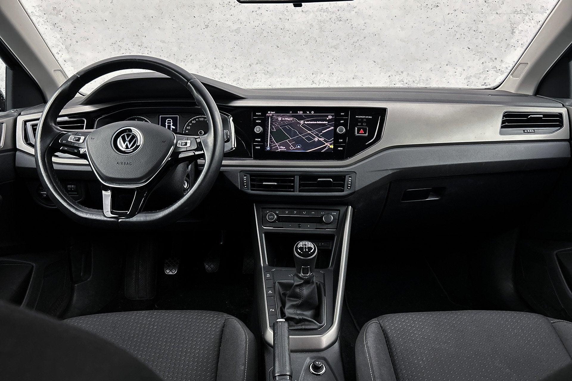 Volkswagen Polo 1.0 TSI Comfortline Business | Camera | Appl, Auto's, Voorwielaandrijving, Gebruikt, Euro 6, 580 kg