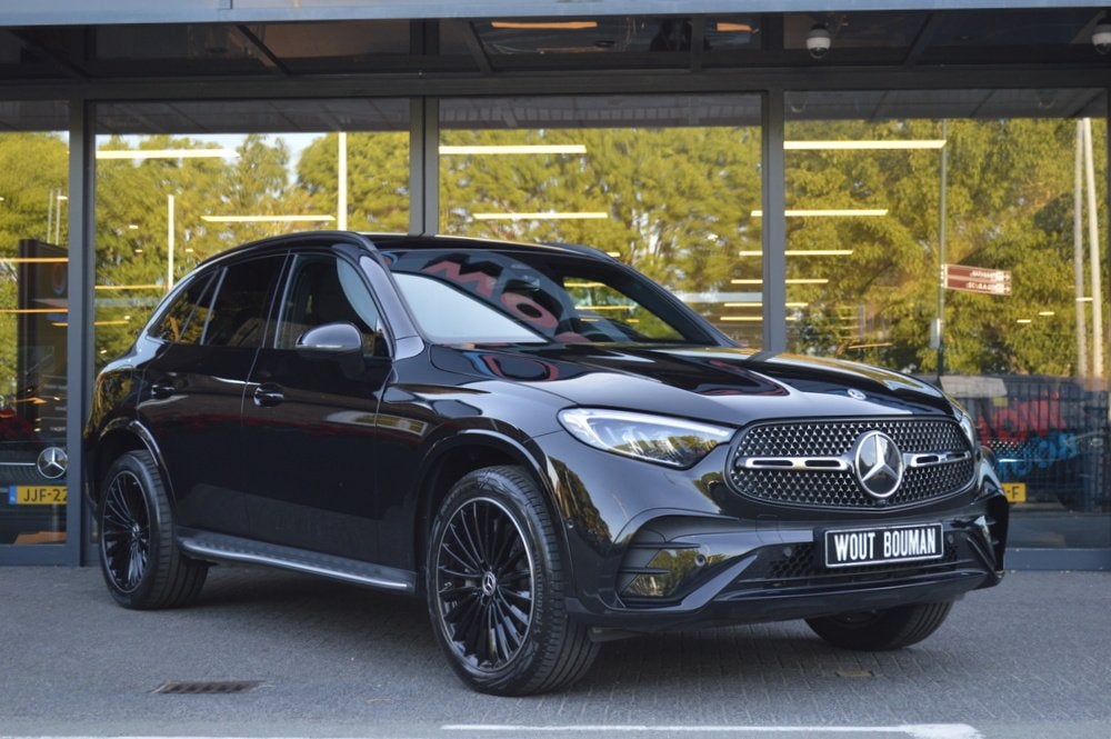Mercedes-Benz GLC 300e 4MATIC AMG Led Panorama Memory Distro, Auto's, Automaat, Gebruikt, Euro 6, Plug-in hybride