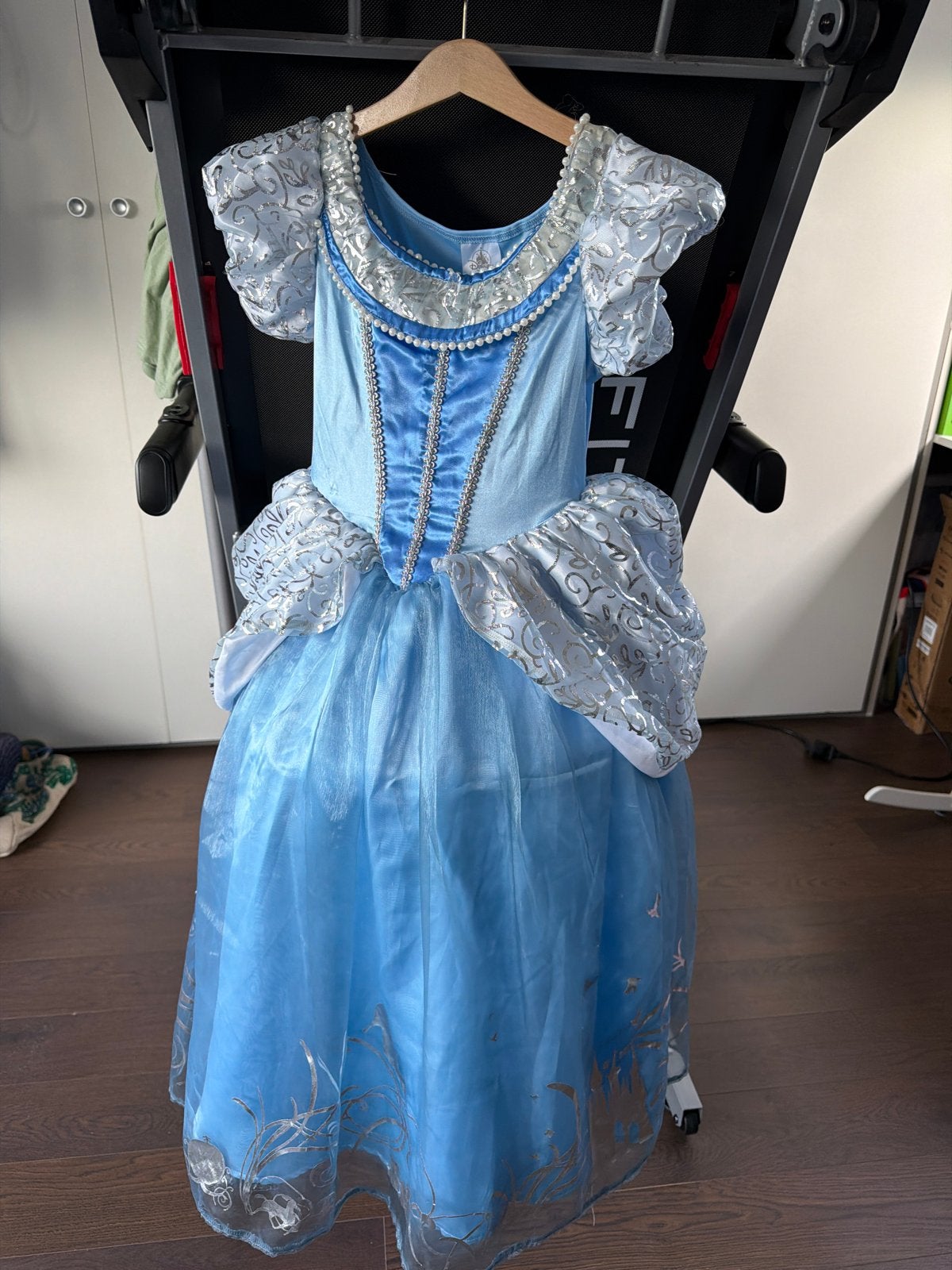 Officiële Disney Frozen prinsessenjurk - Zo goed als nieuw, Ophalen of Verzenden, Zo goed als nieuw, 122 t/m 128, Meisje