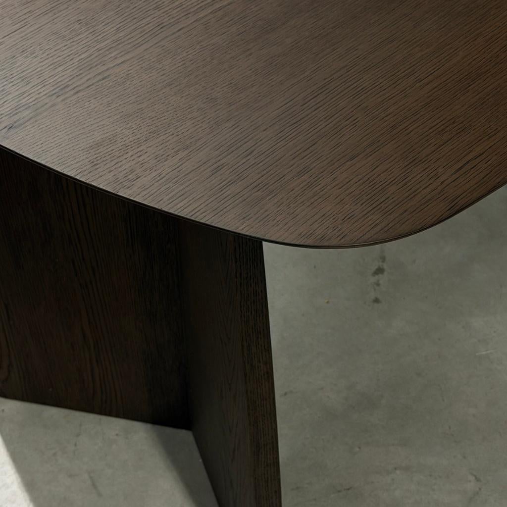 Foto 16 van Japandi tafel deens ovaal eiken bruin 210 240cm