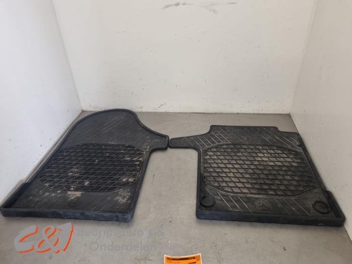 Matten Set van een Mercedes Vito