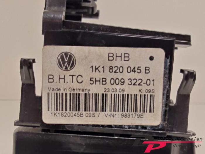 Kachel Bedieningspaneel van een Volkswagen Golf, Gebruikt, -, Volkswagen, -