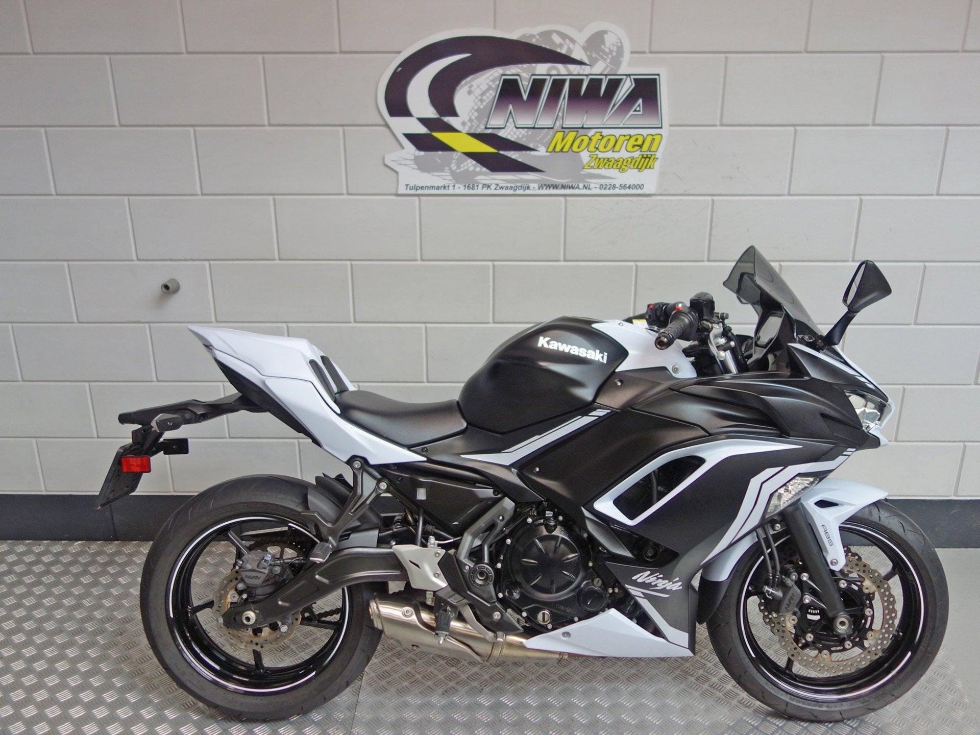 Kawasaki Ninja 650, 649 cc, Toermotor, Handgeschakeld, Gebruikt