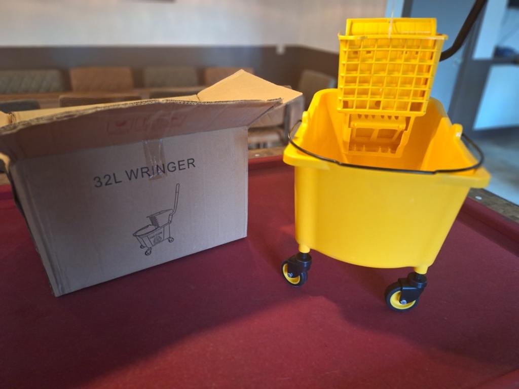 Schoonmaakkarretje met wringer (nieuw), Ophalen of Verzenden, Dweilemmer, -bak, of -wagen