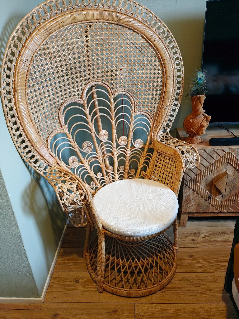 Rotan Pauwen Fauteuil, Ophalen, Zo goed als nieuw, 75 tot 100 cm, 50 tot 75 cm