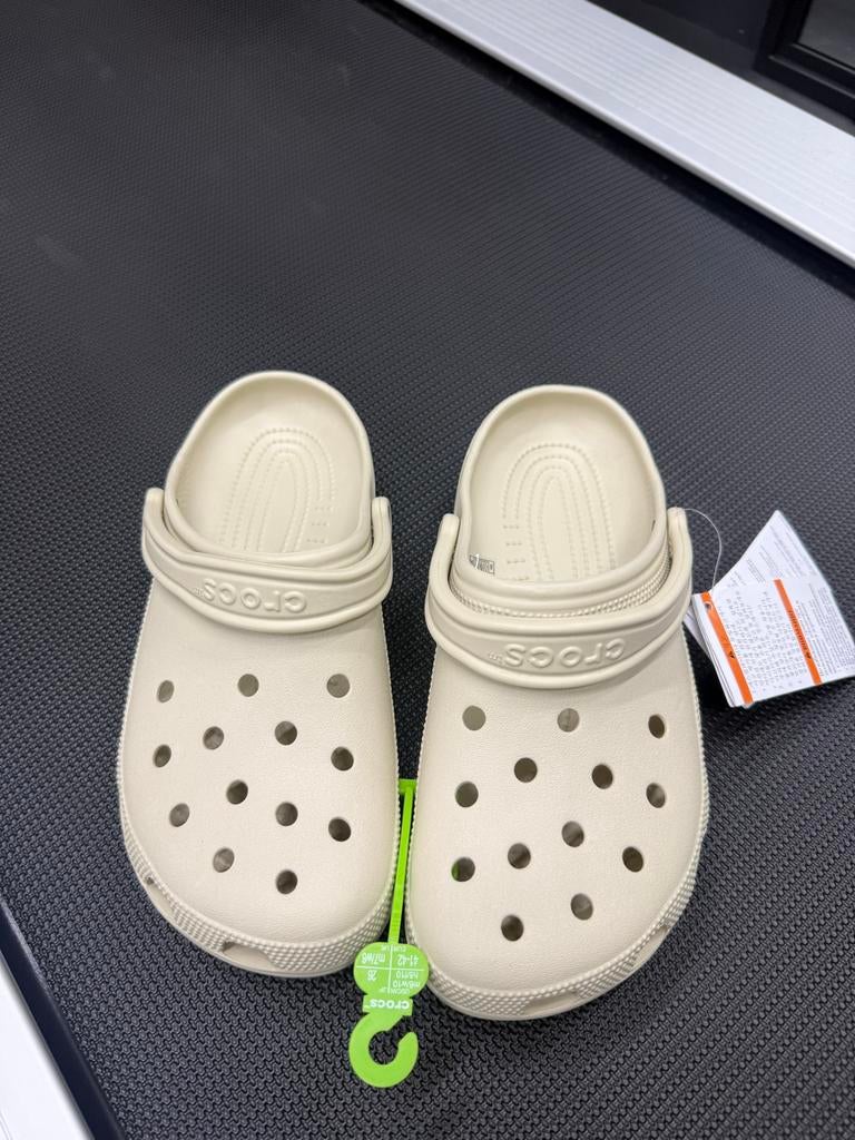 Crocs Classic Clogs Bonewhite - Maat 41/42 - Nieuw met label, Ophalen of Verzenden, Nieuw, Beige, Slippers
