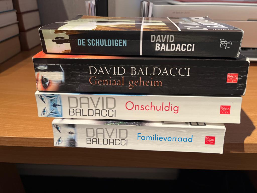 David Baldacci boeken: De Schuldigen, Geniaal Geheim, Onschu, Boeken, Ophalen of Verzenden, Gelezen