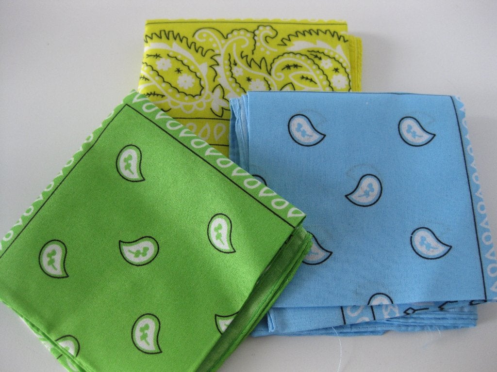 Zakdoeken / Bandana's 3 stuks Geel / Groen / Blauw 54x54 cm, Sieraden, Tassen en Uiterlijk, Overige Accessoires, Ophalen of Verzenden