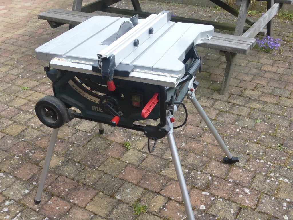 Metabo TS216 zaagmachine met onderstel, Ophalen, Gebruikt, Cirkelzaag, 30 tot 70 mm