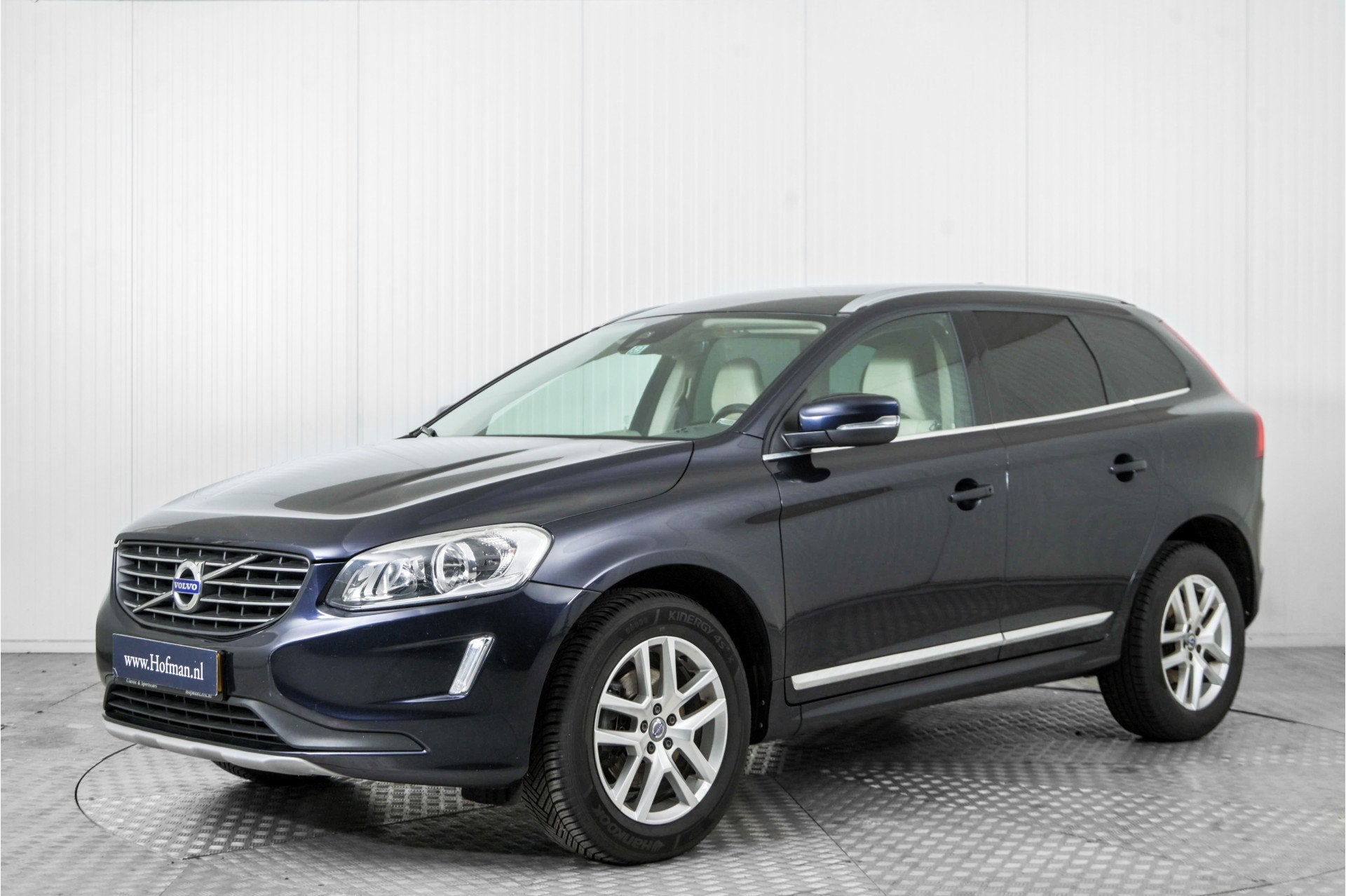 Volvo XC60 2.0 D3 handgeschakeld (bj 2017), Voorwielaandrijving, Euro 6, 4 cilinders, Blauw